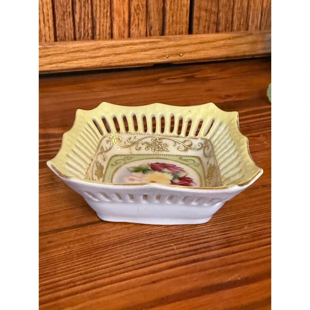 Kusumoto China Trinket Dish Unisex 4in White Hand Painted Occupied Japan Floral